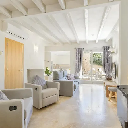 Semesterbostad Margarita - Modern Townhouse With Private Pool